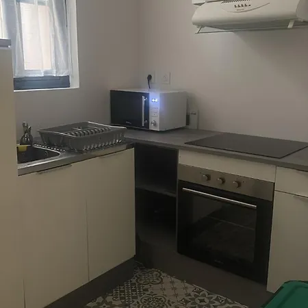 Dom wakacyjny Maison Confort Ombrage 2